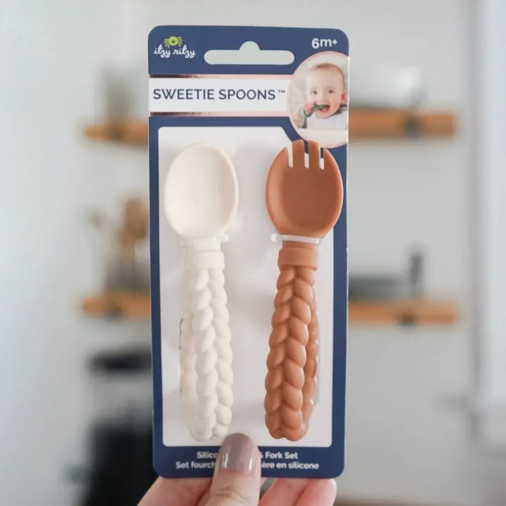 Itzy Ritzy - 叉及匙羹套裝 SWEETIE SPOONS™|奶油和拖肥色